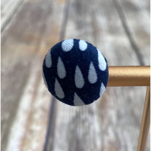 NEW handmade raindrop fabric stud button earrings - Picture 3 of 3